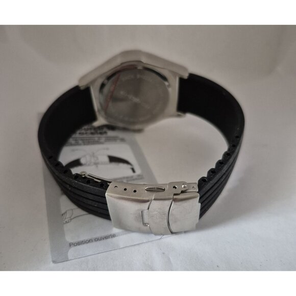 NEW Vtg 2003 Avon Sports Style Mens Watch With Black Strap - Picture 5 of 9